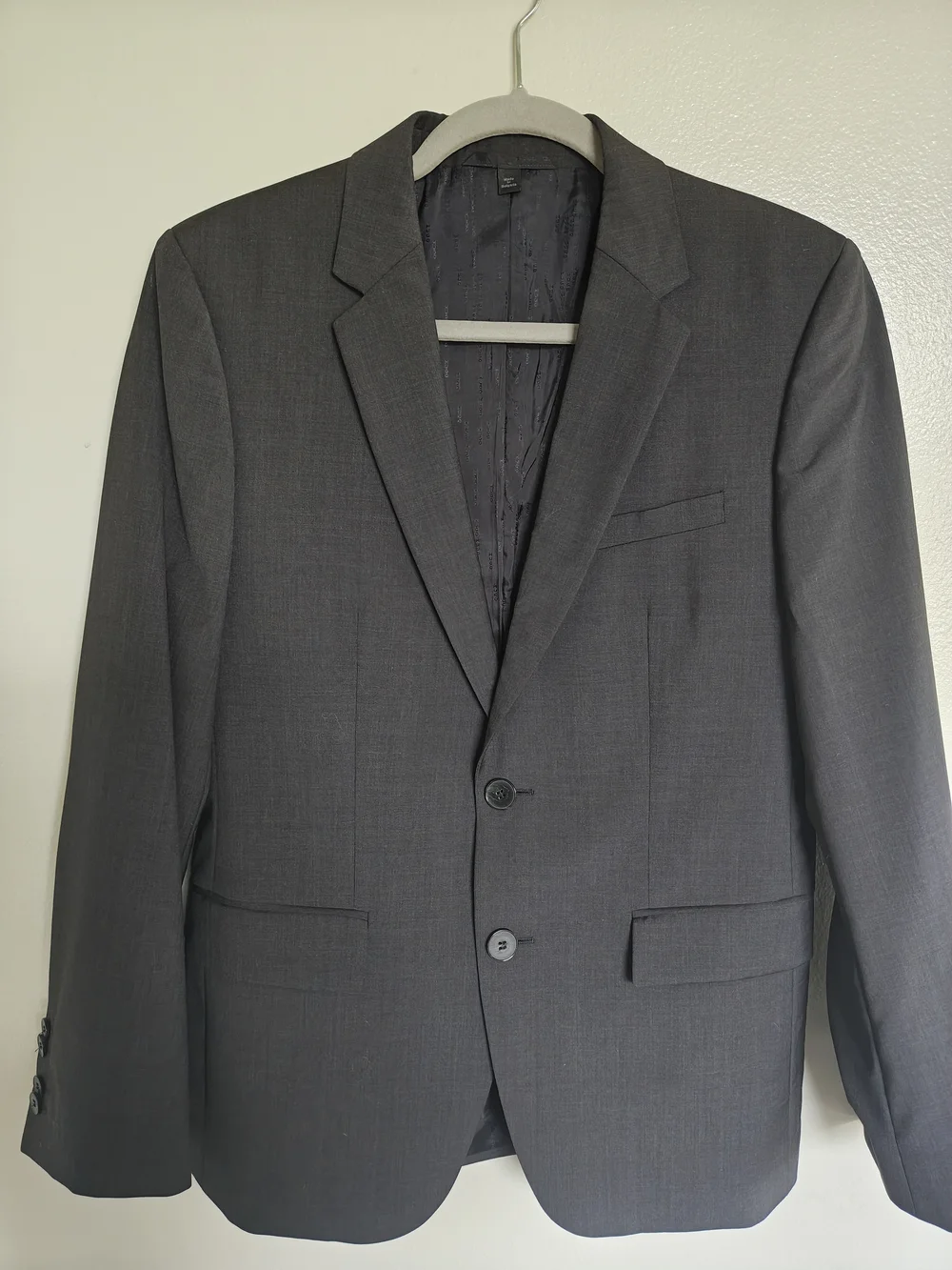 Hugo Boss Men's Charcoal Gray Two-Button Blazer
